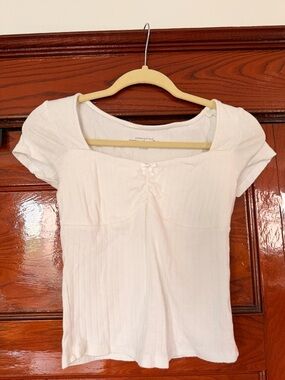 Aeropostale Cream Ribbed Short Sleeve Scoop-Neck Top with Bow